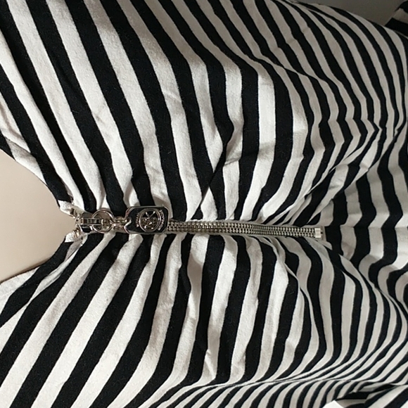 Michael Kors 1/2 zipp, womens blouse Size Marge - Picture 11 of 11